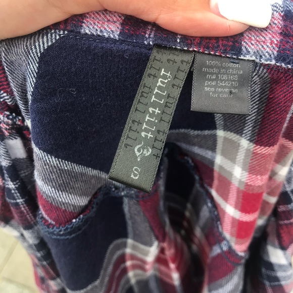 Flannel - Picture 4 of 4